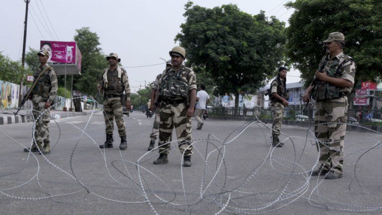 কাশ্মীর ইস্যু : ভারতকে পাকিস্তান সেনাবাহিনীর ‘সতর্কবার্তা’