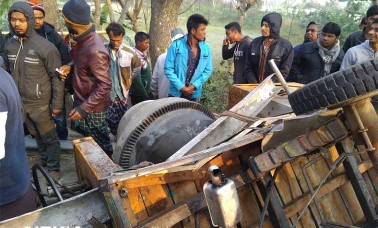 কাশিয়ানীতে বাস-নসিমনের সংঘর্ষে নিহত