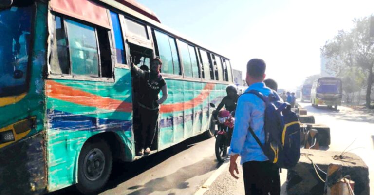 রাজধানীর সড়কে নেই অবরোধের প্রভাব, যান চলাচল স্বাভাবিক