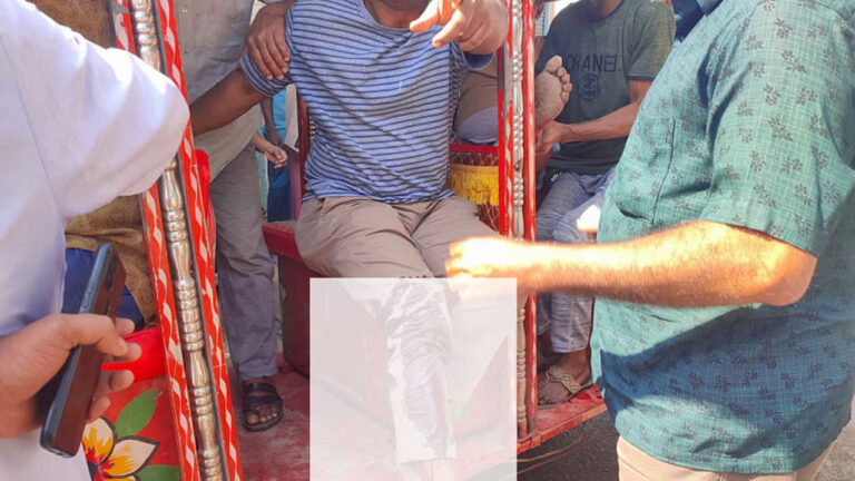 কুমিল্লায় ভোটকেন্দ্রের পাশে সংঘর্ষে দুজন গুলিবিদ্ধ