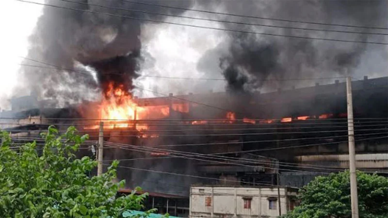 গাজী টায়ার্সে আগুন : গণশুনানির পর নিখোঁজ ৮০ জনের তালিকা