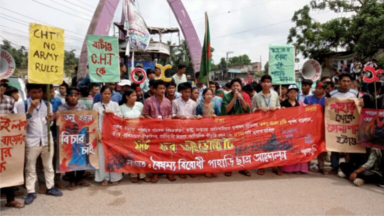 মন্তব্য নয়, শুধুই বলে যাওয়া