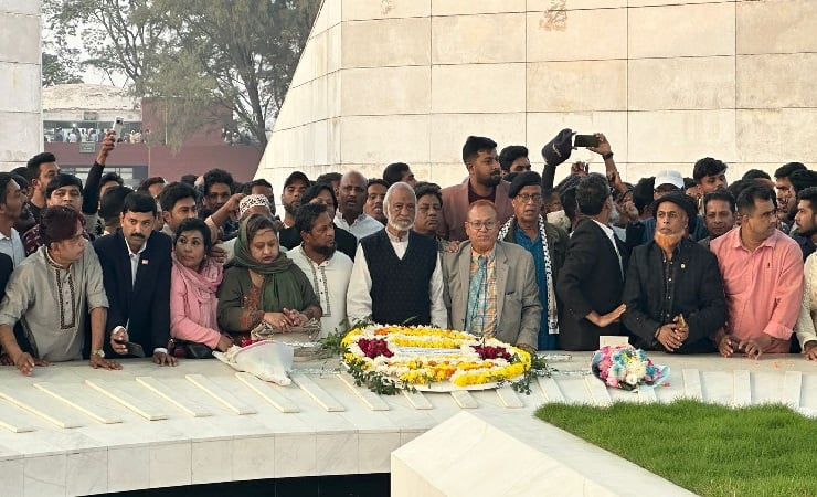 অন্তর্বর্তী সরকারের মূল দায়িত্ব গণতন্ত্র ফিরিয়ে আনা: মঈন খান