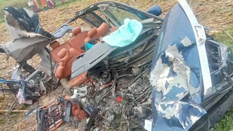 কনফারেন্সে যাওয়ার পথে ট্রাক-মাইক্রোবাস সংঘর্ষ, নিহত ৪