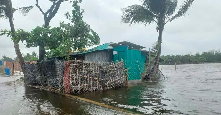 সেন্টমার্টিনে তলিয়ে গেছে শতাধিক বাড়ি, দ্বীপের চারপাশে ভাঙন