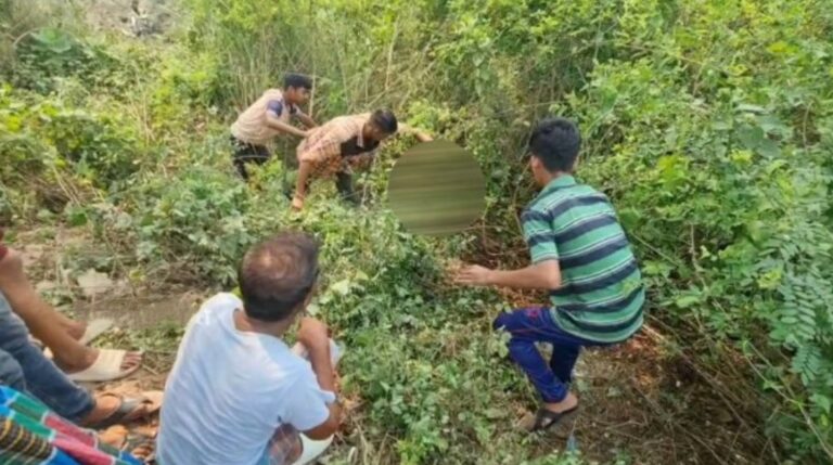 ব্রাহ্মণবাড়িয়ায় মহাসড়কের পাশে ২ যুবকের লাশ, একজনের গলাকাটা অপরজনের চোখ উপড়ানো