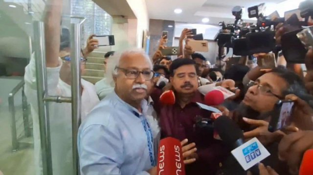জামায়াতকে অগ্রাধিকার, ঐকমত্য কমিশনের বৈঠকে হট্টগোল