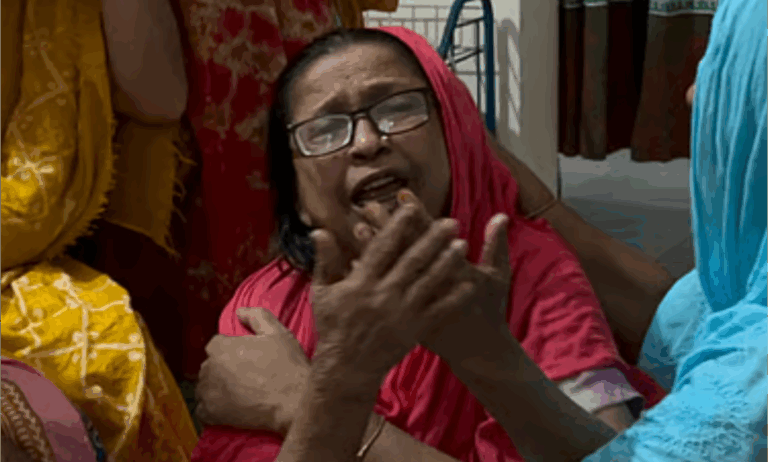 আমারে মা কওয়ার আর কেউ নাই: গোপালগঞ্জে গুলিতে নিহত সোহেলের মা