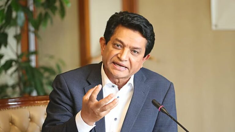 ৪০ বছরের ব্যবসা জীবনে এমন সংকট আর আসেনি: এ কে আজাদ